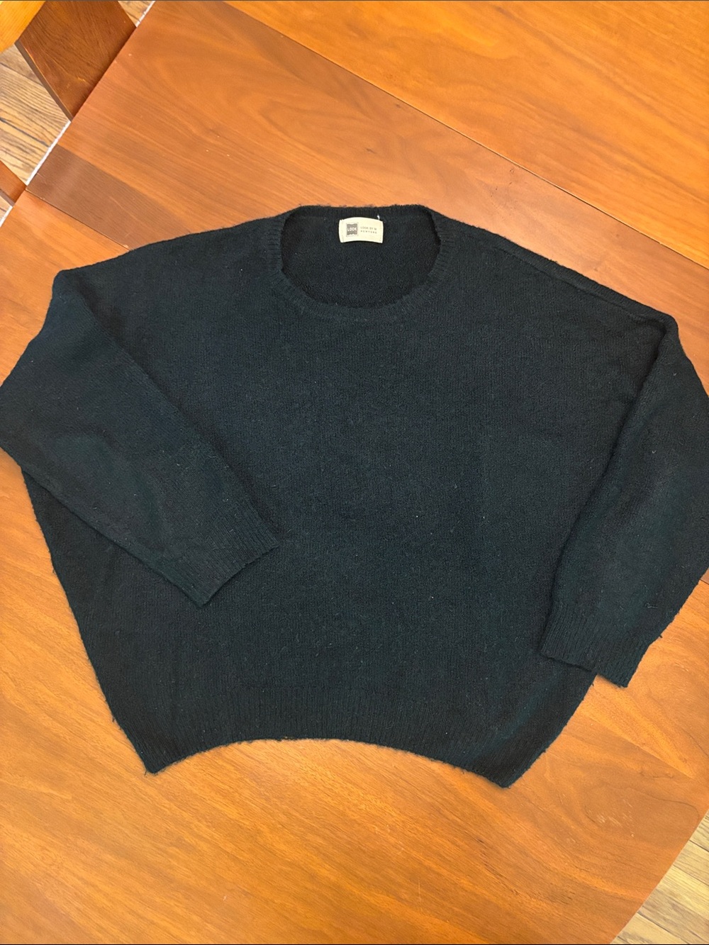 Women's Dark Green Crewneck Sweater - Soft Knit Everyday Essential